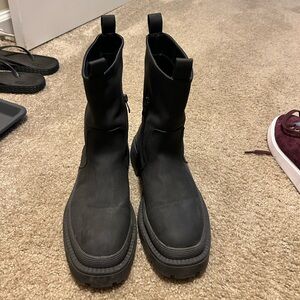 Rainy casual boots from ZARA